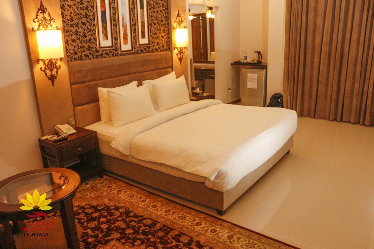 Shelton'S Rezidor Hotel Peshawar Exterior photo